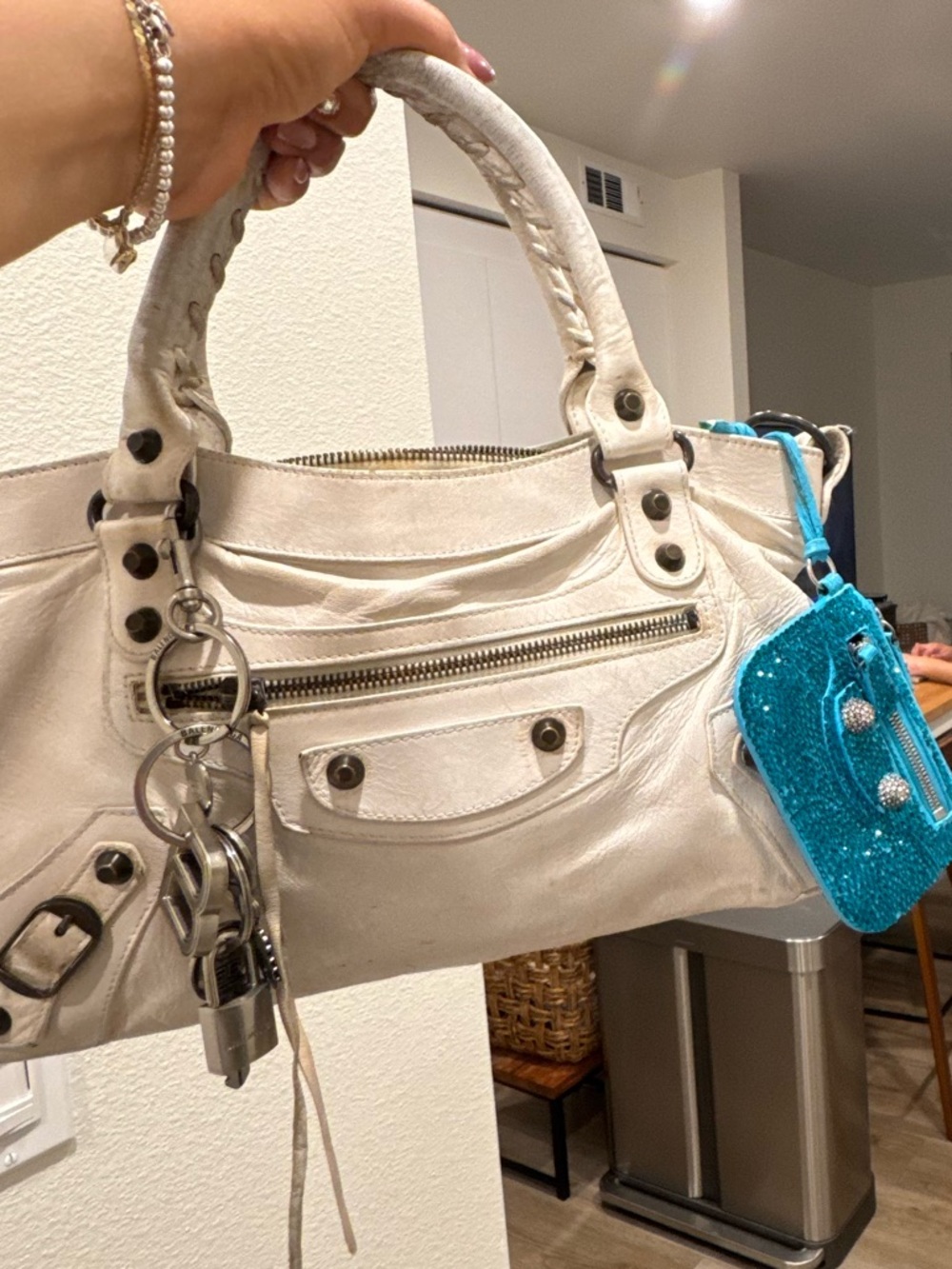 Balenciaga First City Bag Chèvre soft butter leather - Mirror Included |No Strap